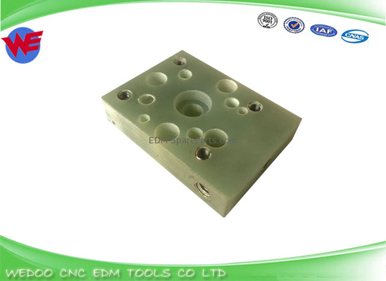 Piring Isolator Bawah A290-8119-Z764 Blok Jet Bawah Fanuc EDM Bagian 56x40x13
