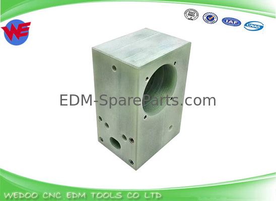 20EC090A101=2 Blok Pelat Kepala Isolator Makino EDM 120*80*65Mm