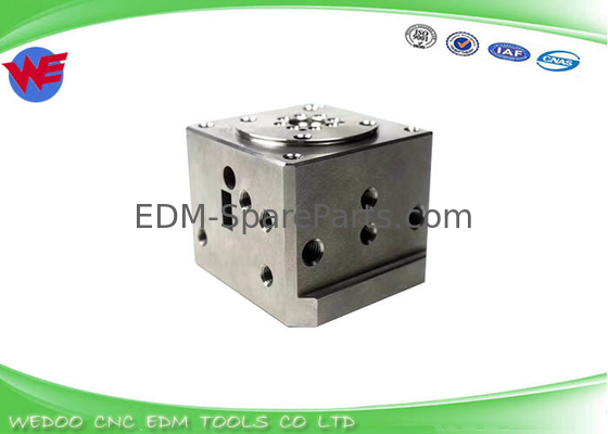 AQ400 AQ600 Guide Holder Block Sodick EDM Parts Die Block L Posisi atas